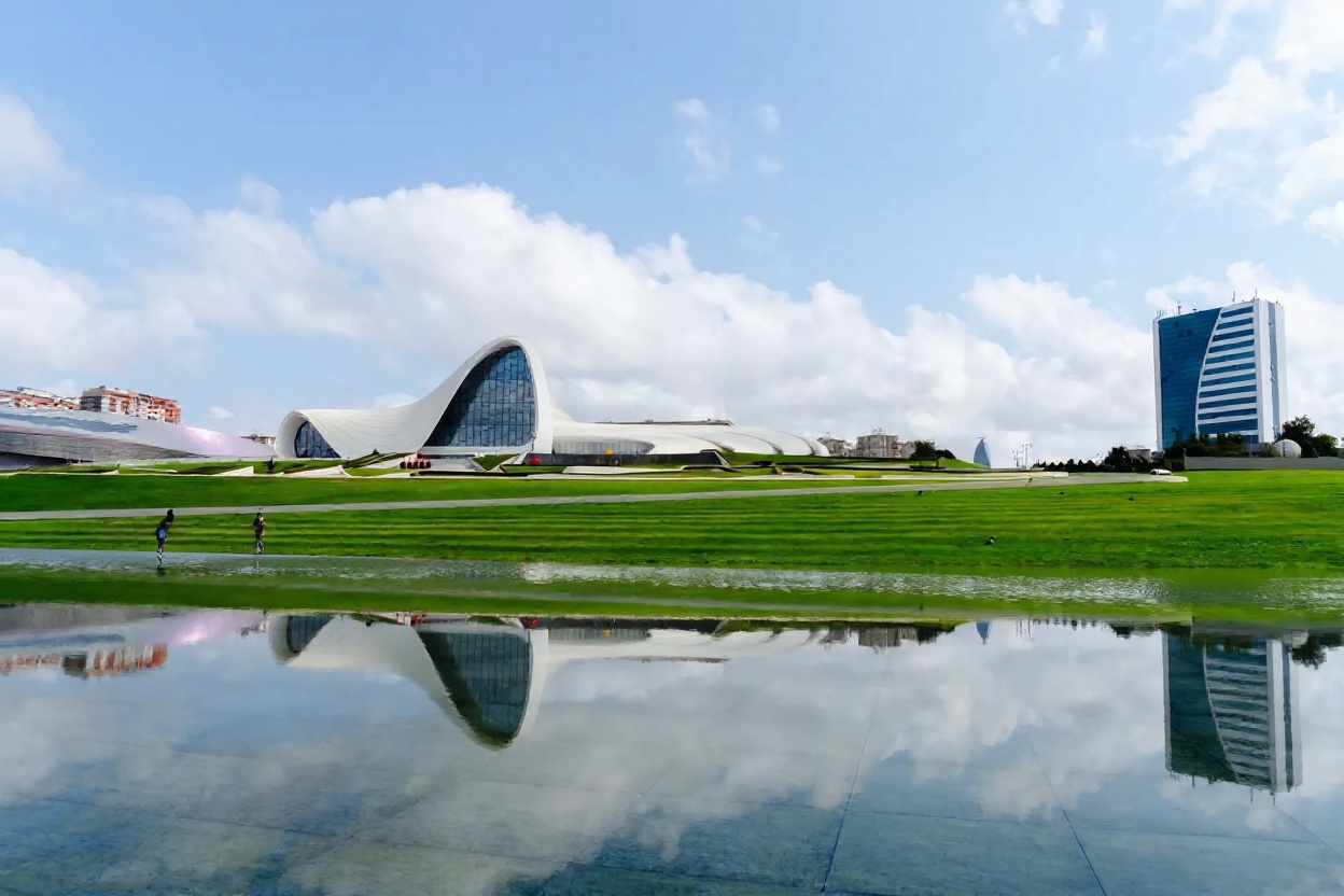 The Heydar Aliyev Centre — Baku Azerbaijan, Vietnam